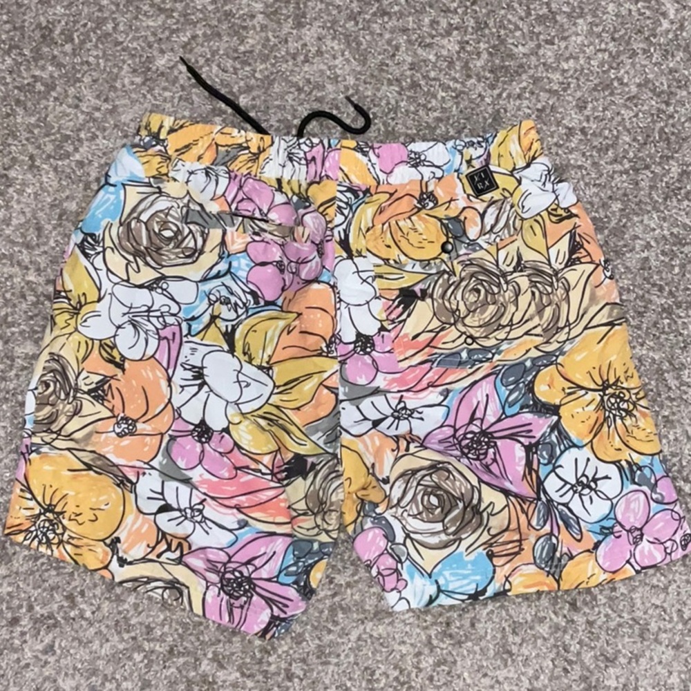 Lira Clothing: Irdell 18" Outseam Tropical-Floral Volley Shorts - Picture 7 of 11